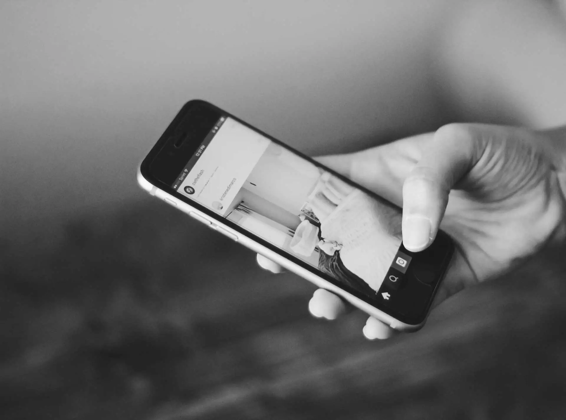smartphone hand man technology phone telephone